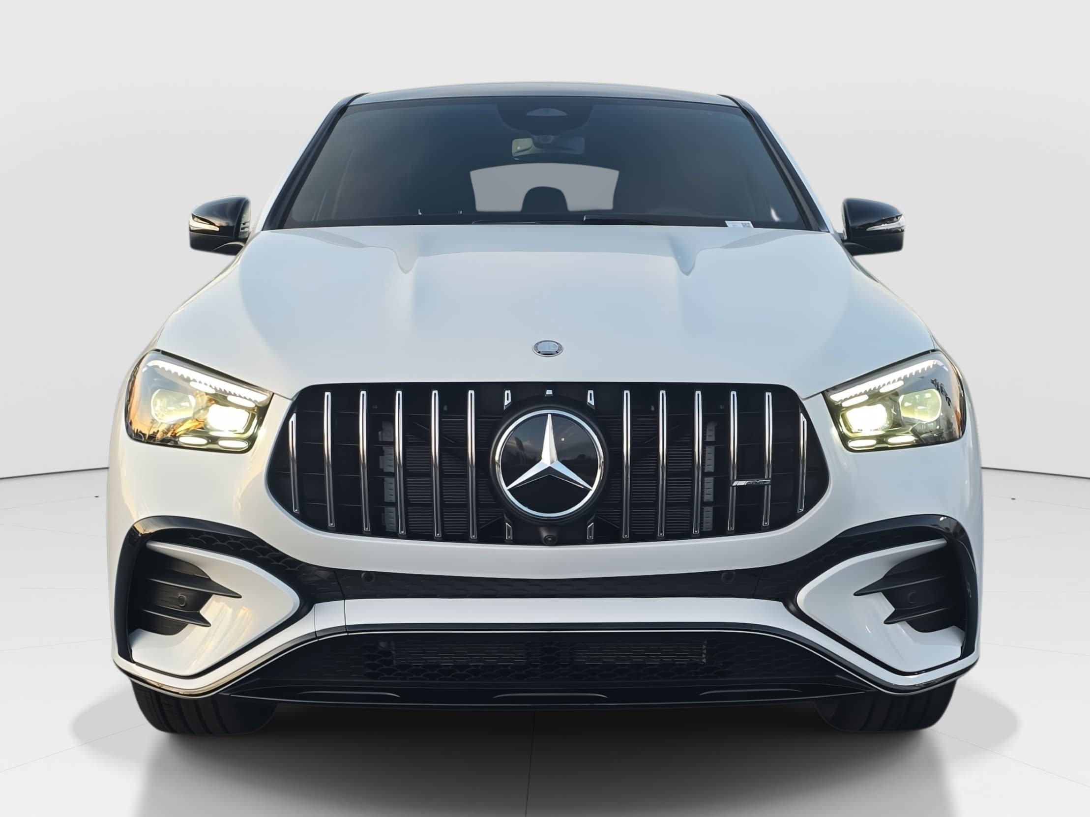 New 2026 MANUFAKTUR Moonlight White Metallic Mercedes-Benz AMG® GLE 53 4MATIC+ Coupe image 2