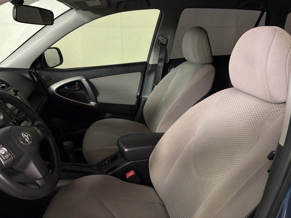Used 2007 Blue Toyota Sport image 16