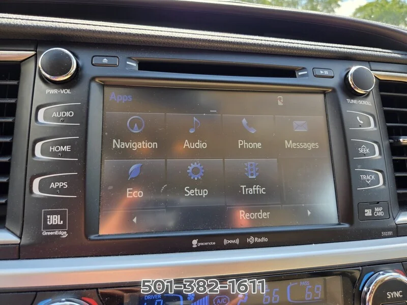 Used 2019 Blizzard Pearl TOYOTA LIMITED V6 FWD image 31