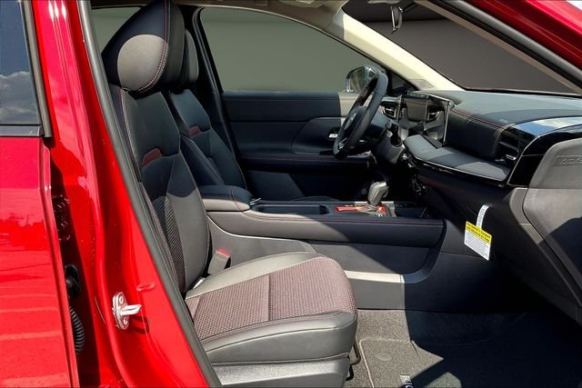 2026 Nissan KICKS SR - Photo 10