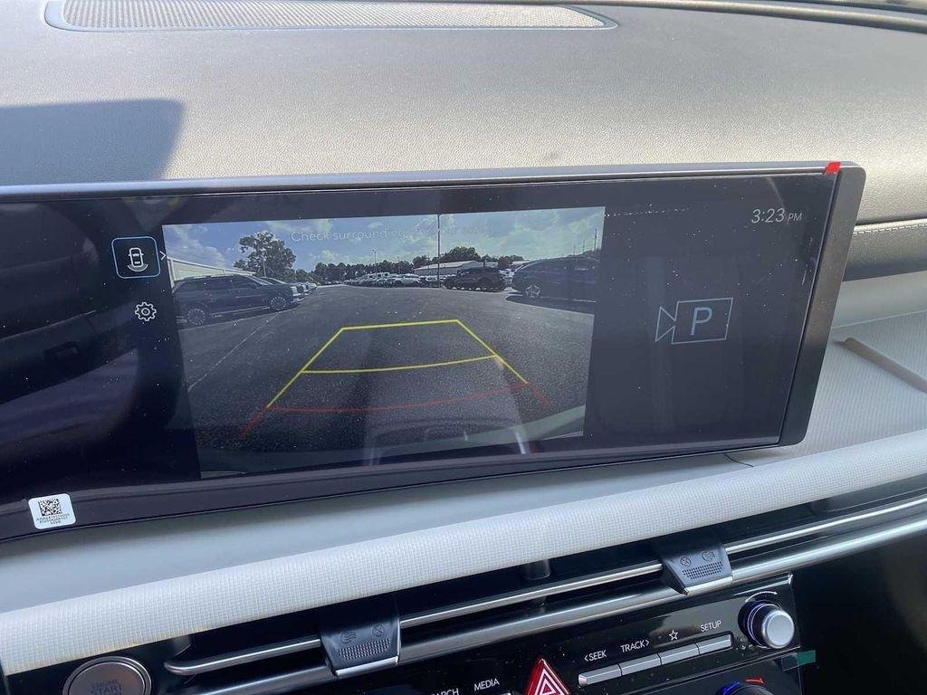 New 2026 Silver Hyundai SEL FWD image 19