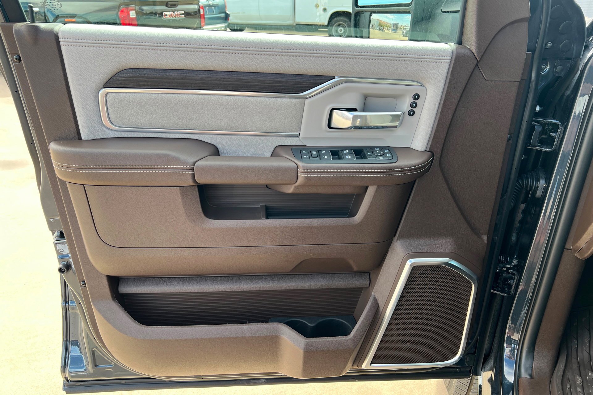 New 2026 Forged Blue Metallic Exterior Paint RAM Laramie image 15
