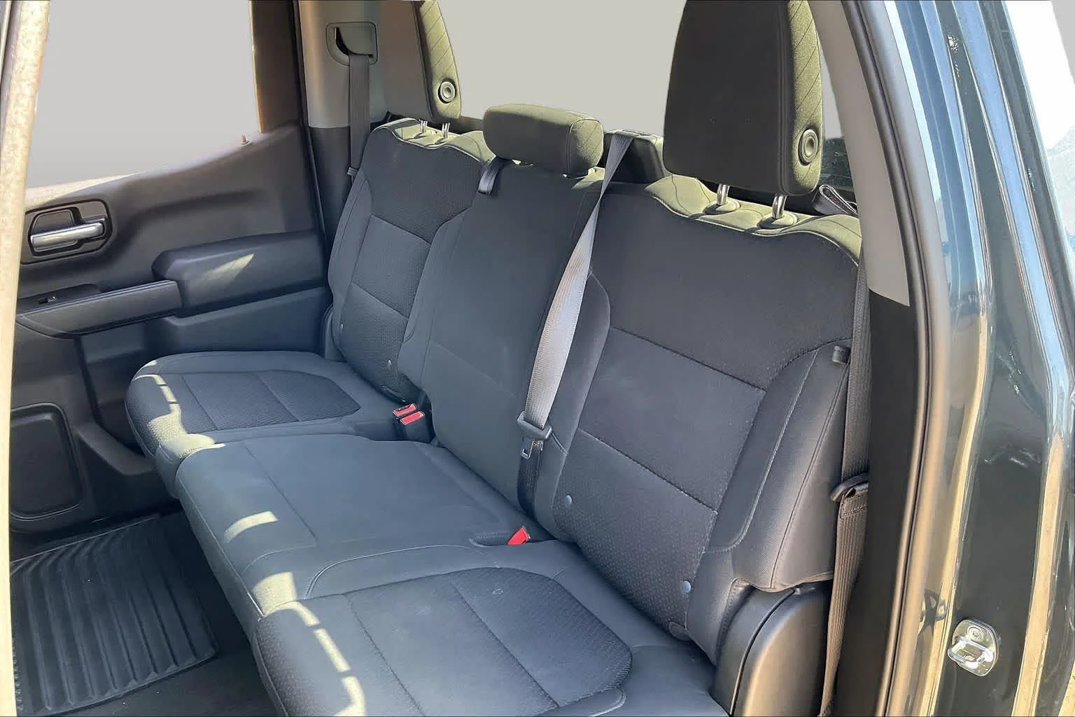 Used 2020 Shadow Gray Metallic Chevrolet Custom image 19