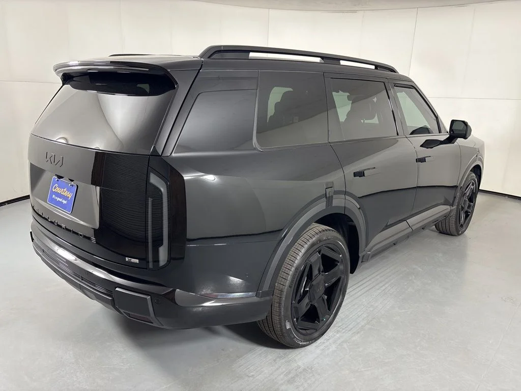 New 2027 Ebony Black Kia X-LINE SX image 8