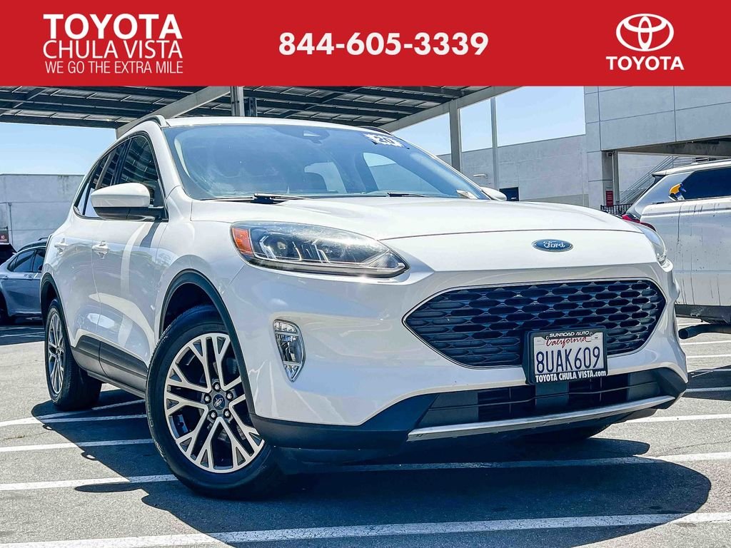 Used 2020 White Ford SEL image 1