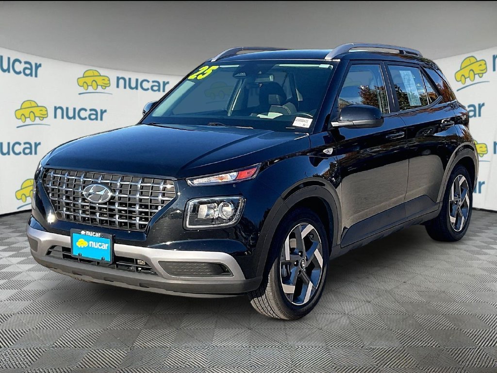 Used 2025 Onyx Black Hyundai SEL image 3
