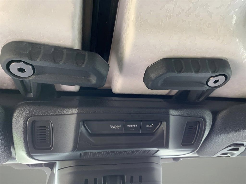 2025 Jeep Wrangler 4-Door Rubicon - Photo 31
