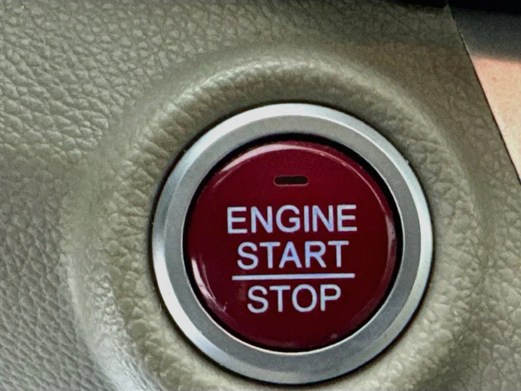 Used 2015 White Honda EX-L image 19