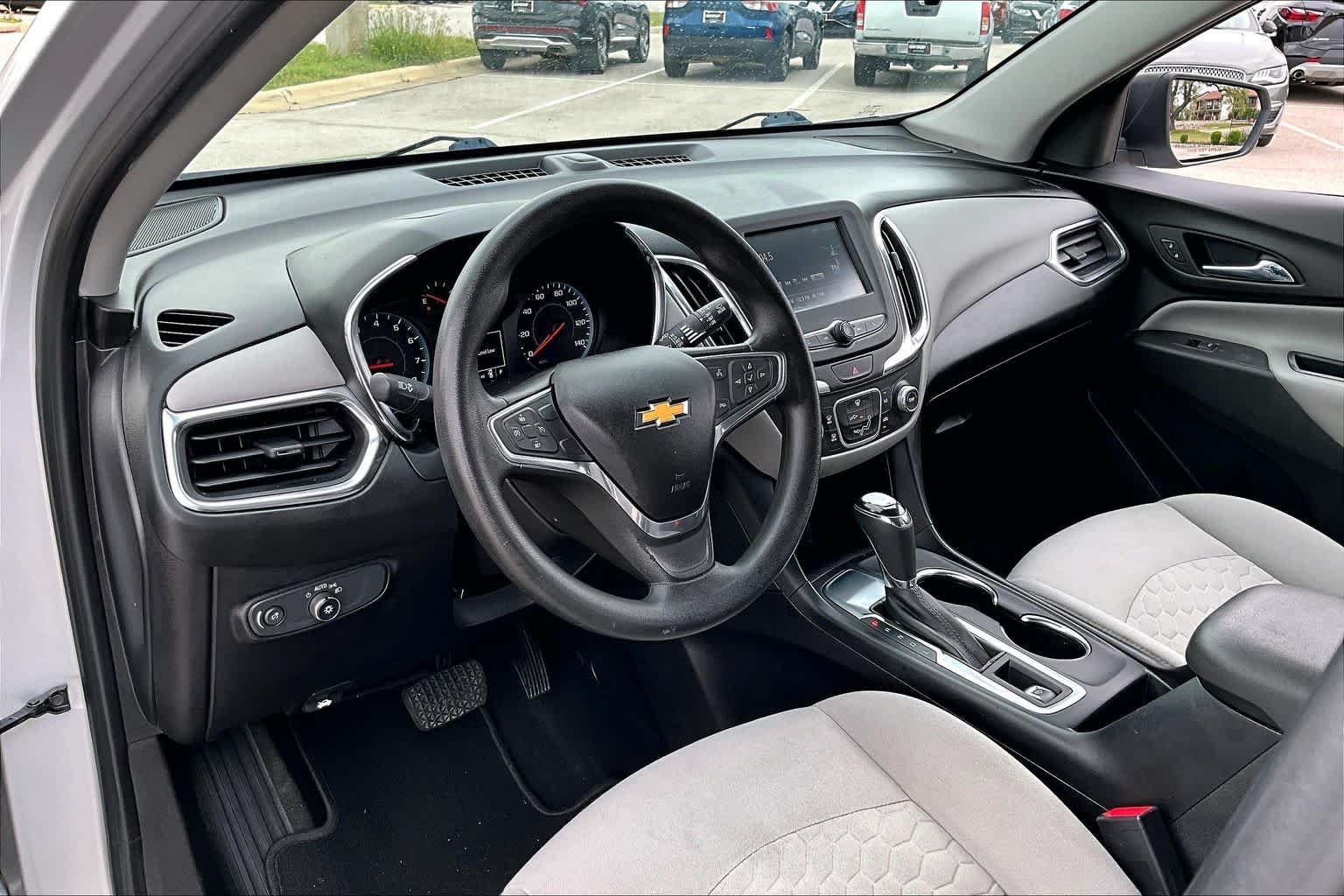 Used 2018 Silver Ice Metallic Chevrolet LS image 18