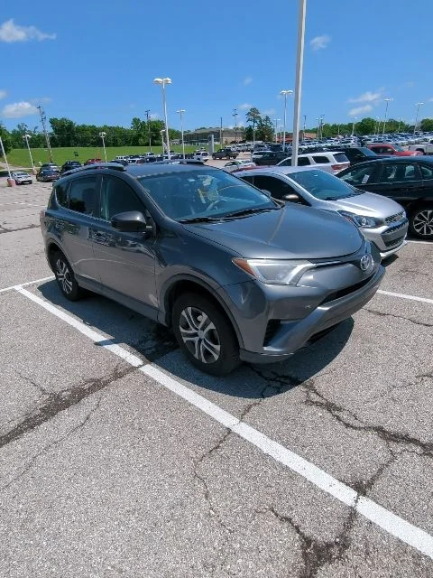 Used 2016 Gray Toyota LE image 8