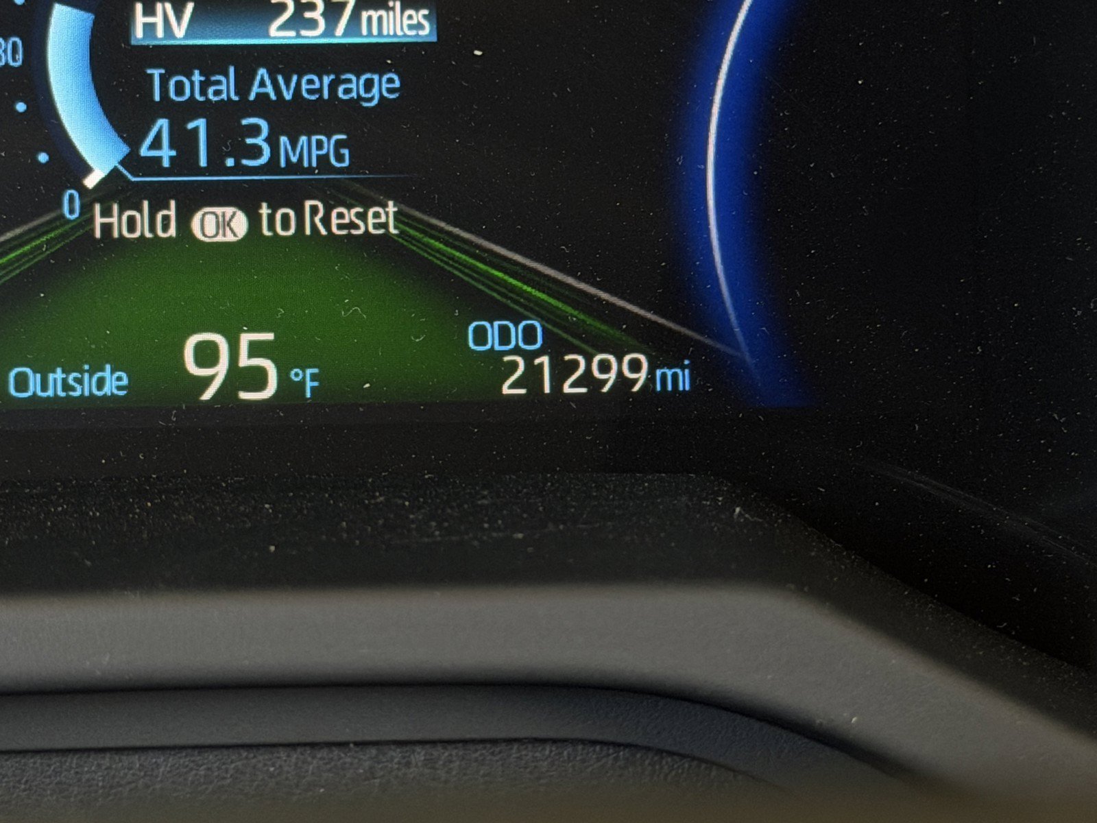 Used 2025 Silver Sky Metallic Toyota SE image 15