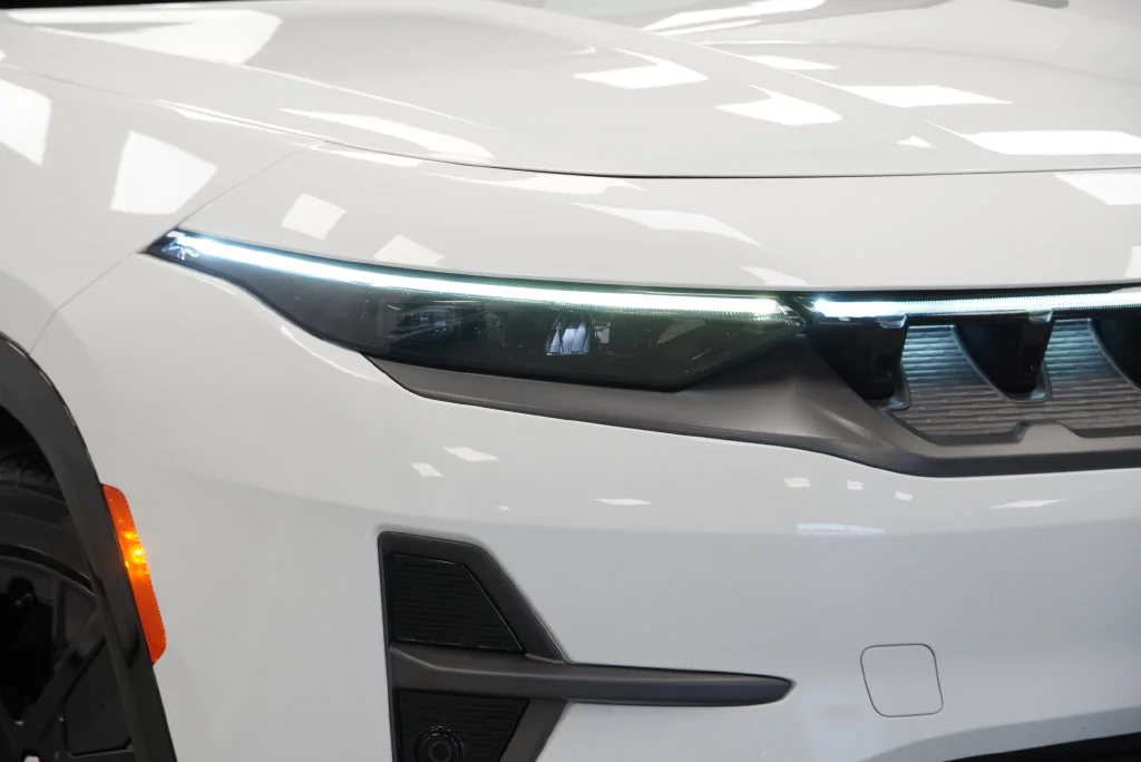 Used 2024 White Jeep Launch Edition image 9