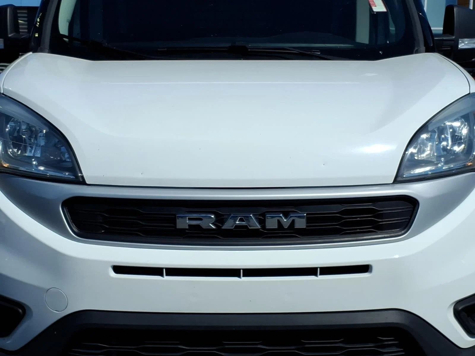 Used 2022 Bright White Ram Tradesman image 12