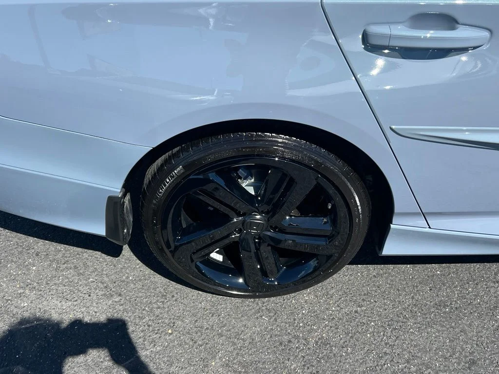 Used 2022 Sonic Gray Pearl Honda Sport image 6