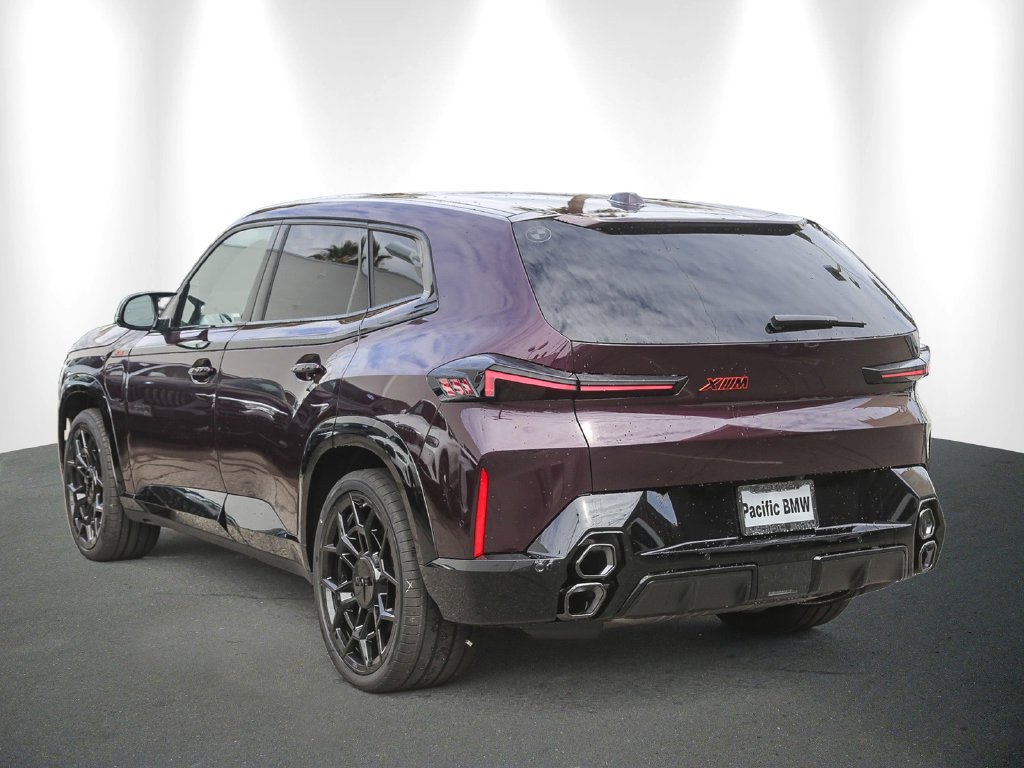 2026 BMW XM photo 4