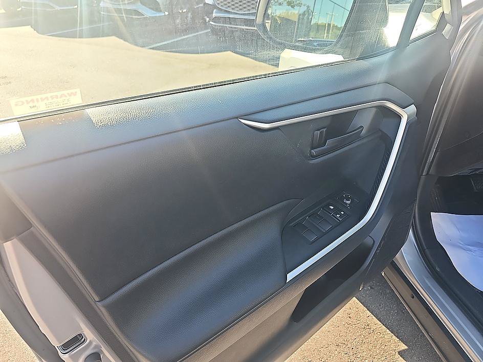 Used 2019 Silver Sky Metallic Toyota LE image 11