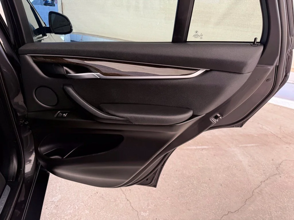 Used 2018 Dark Graphite BMW sDrive35i image 13