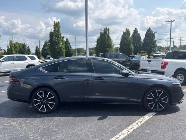 Certified Used 2024 Meteorite Gray Metallic Honda Touring image 5