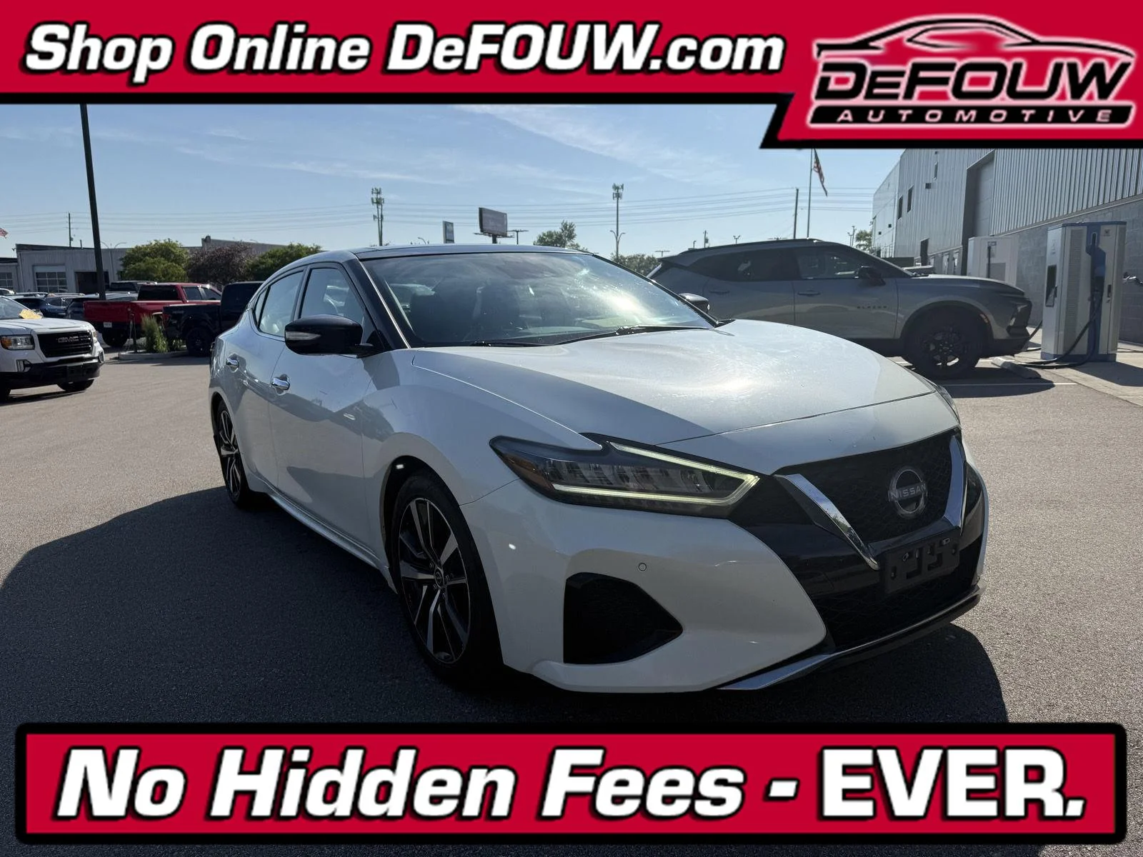 2023 Nissan Maxima SL's photo