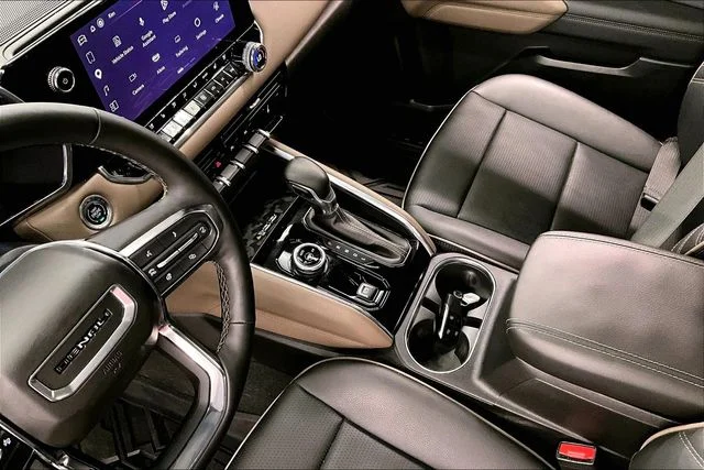 Used 2024 Onyx Black GMC Denali image 17