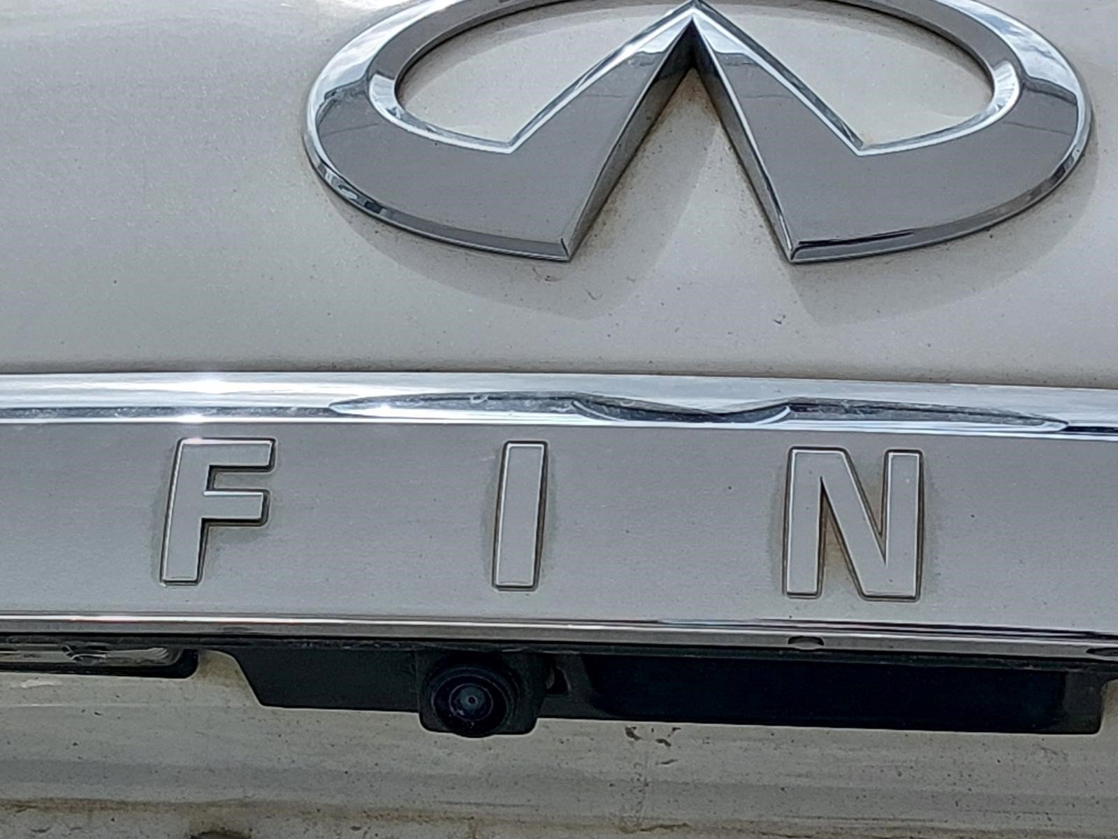 Used 2021 Moonstone White INFINITI SENSORY image 10
