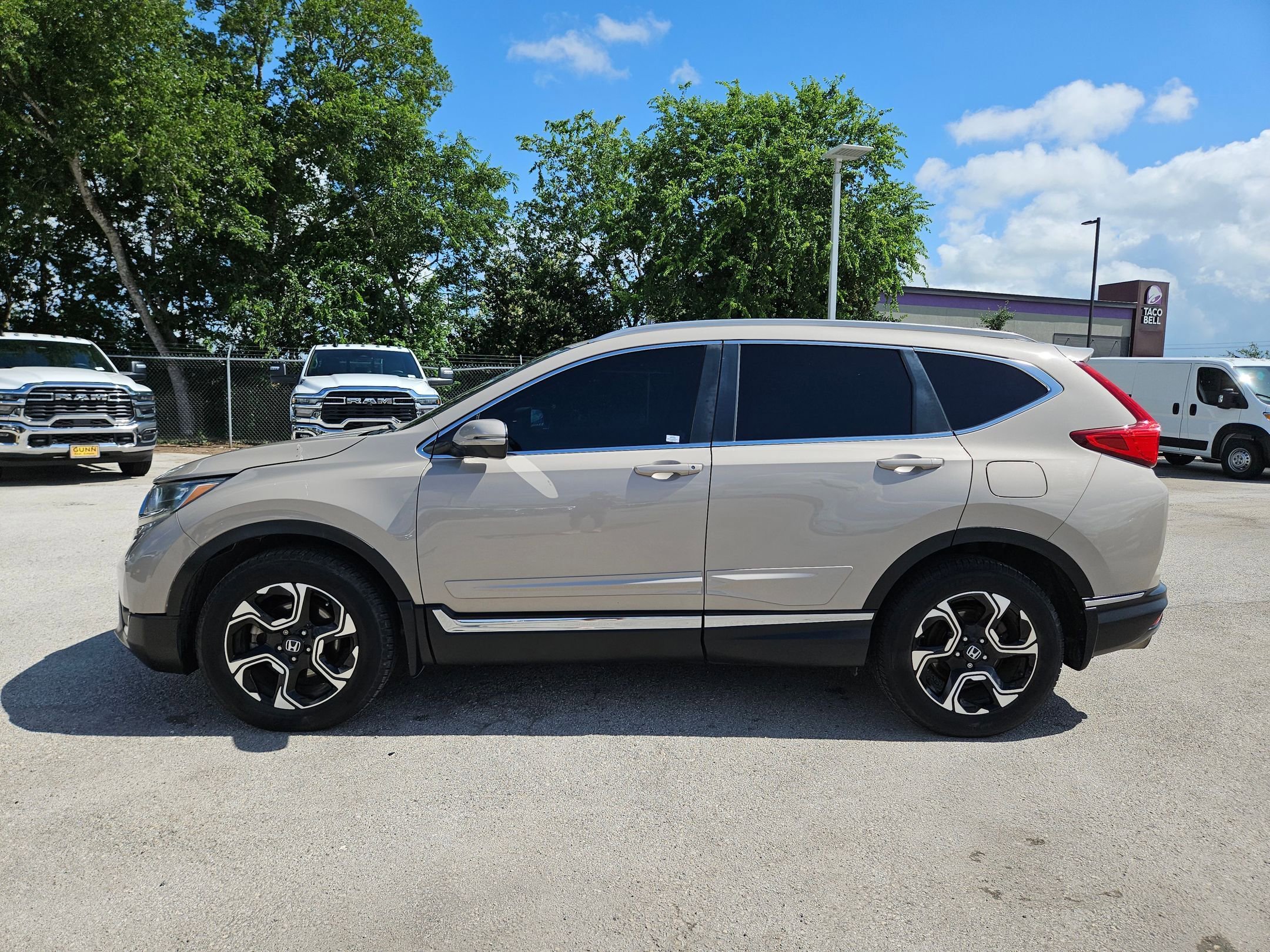 Used 2017 Beige Honda Touring image 6
