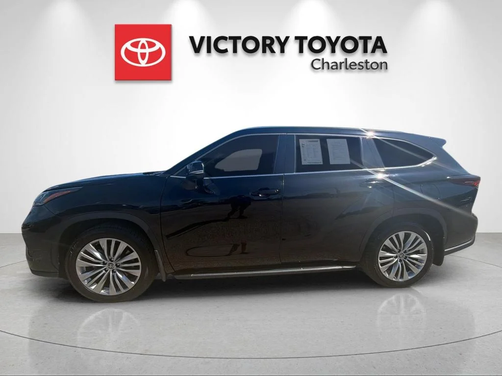 Used 2025 Black Toyota Platinum image 2