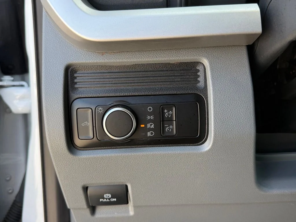 Used 2023 White Ford XL image 27