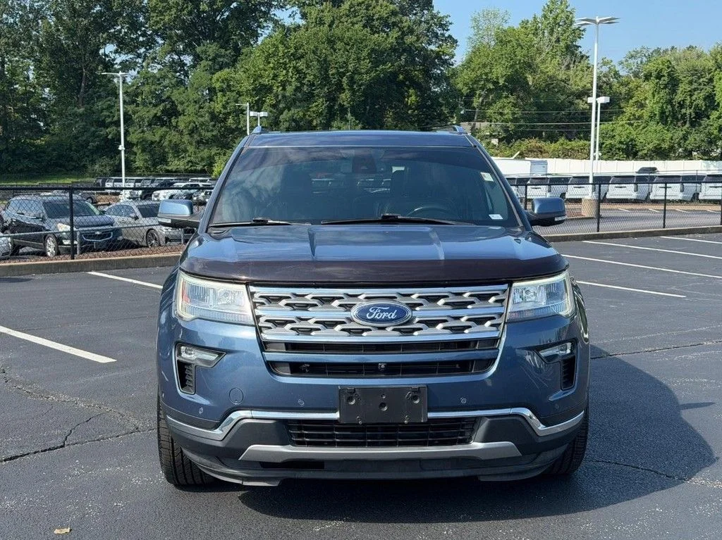Used 2018 Blue Ford Limited image 9