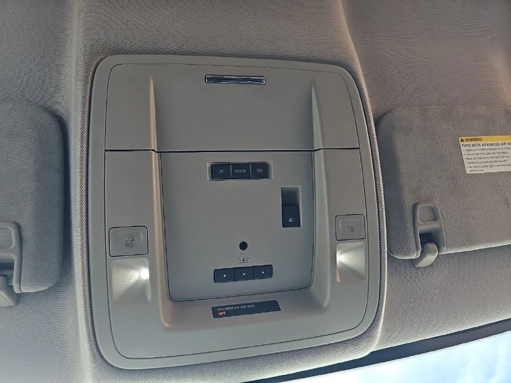Used 2018 Red Chevrolet LT image 29