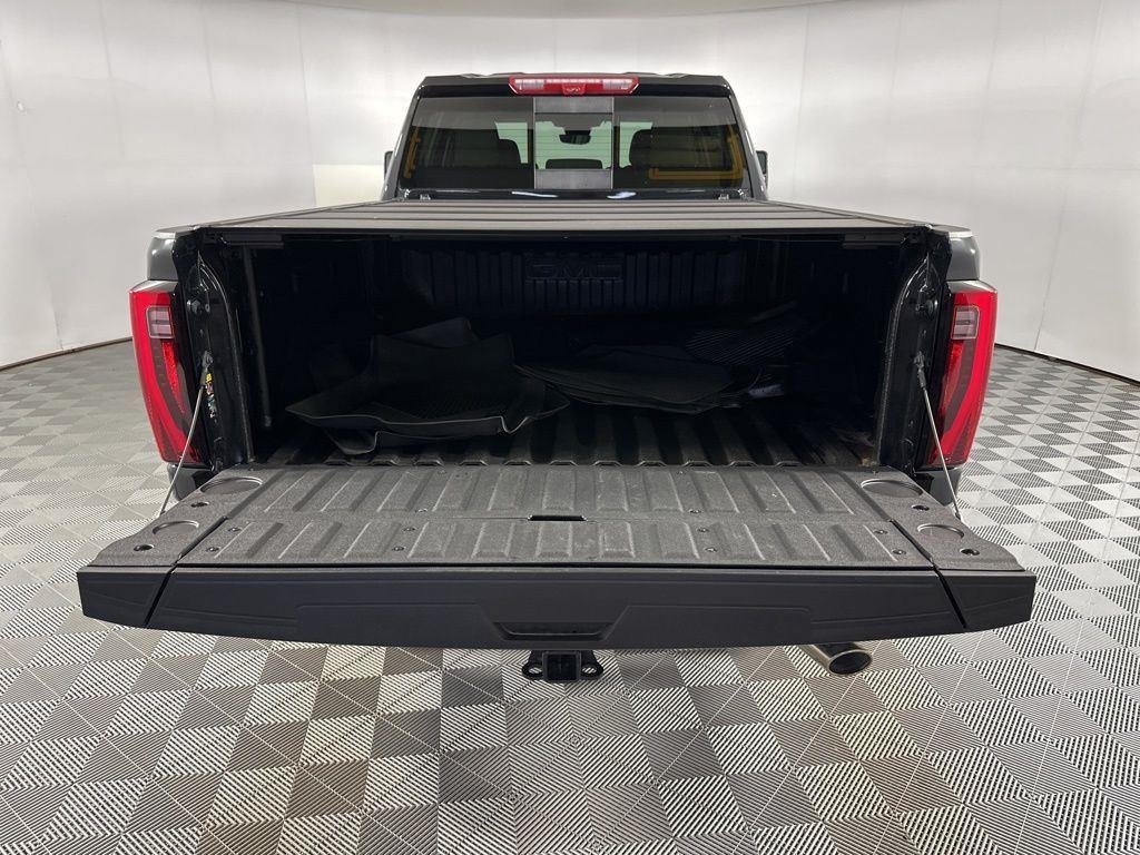 Used 2025 Onyx Black GMC Denali image 21