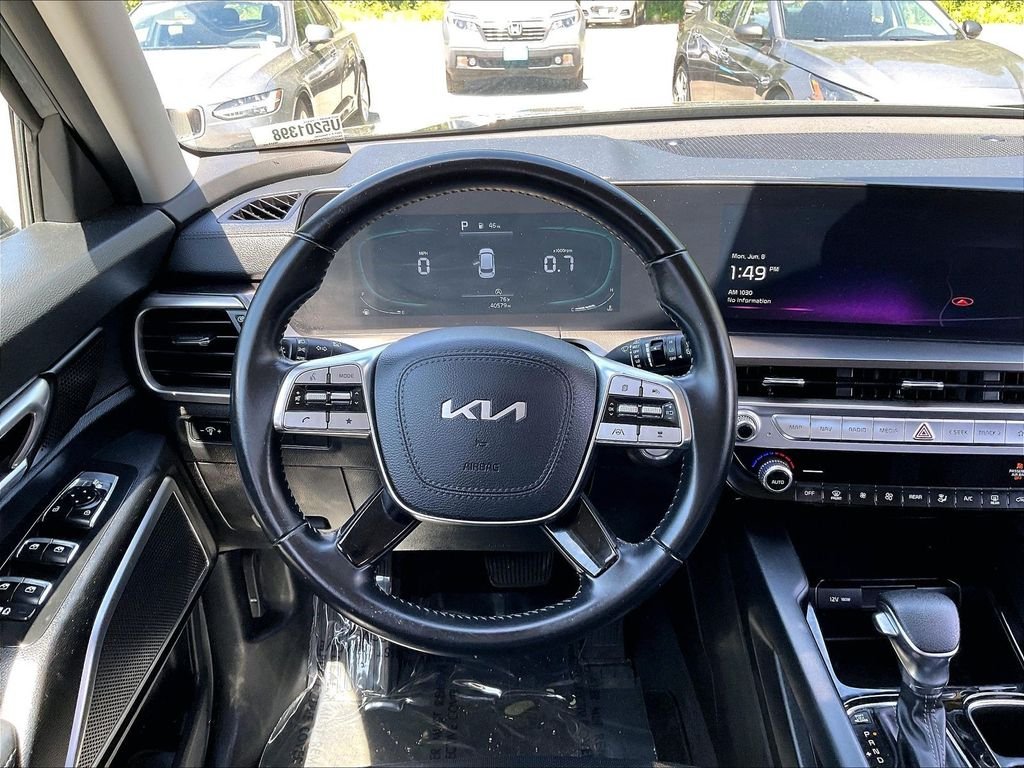 Used 2023 Gray Kia LX image 18