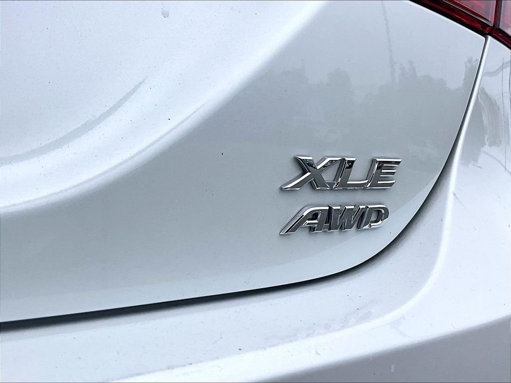 Used 2024 Beige Toyota XLE image 29