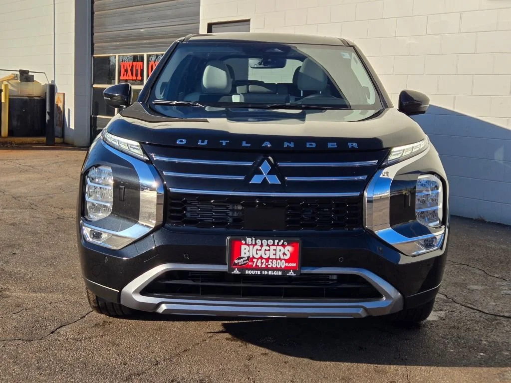 2026 Mitsubishi Outlander SE - Photo 2