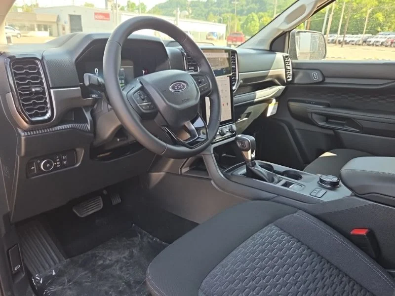 New 2026 Carbonized Gray Metallic Ford XLT image 25