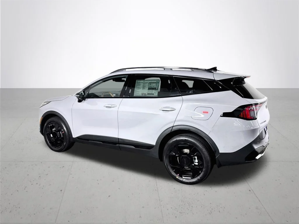New 2027 Wolf Gray Kia X-Line image 8