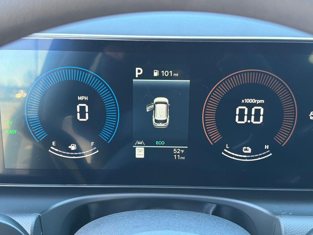 New 2026 White Hyundai SEL AWD image 27