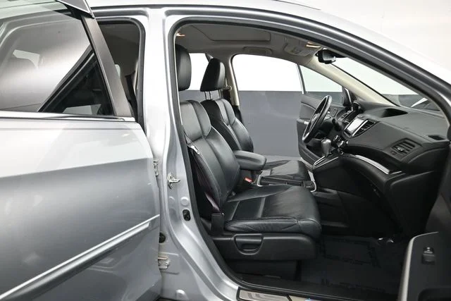 Used 2015 Silver Honda Touring image 17