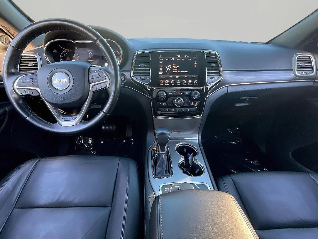 Used 2021 Bright White Clearcoat Jeep Limited image 8