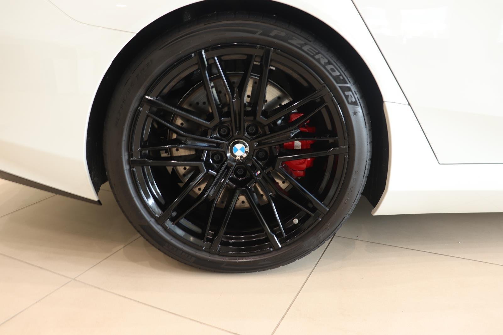Used 2026 Alpine White BMW Base image 24