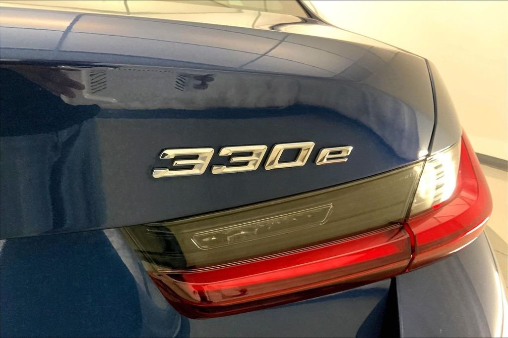 Used 2023 Phytonic Blue Metallic BMW  image 7