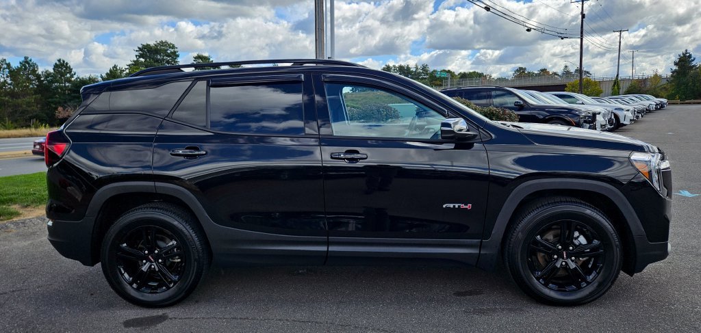 2024 GMC Terrain AT4 - Photo 8