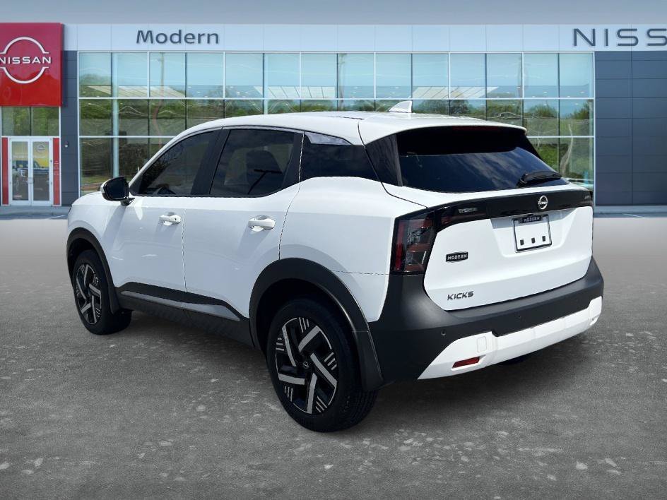 Used 2025 Fresh Powder Nissan SV image 7