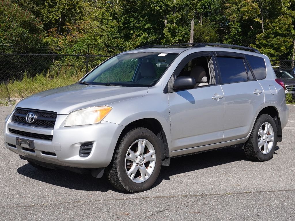 Used 2011 Silver Toyota Base image 3