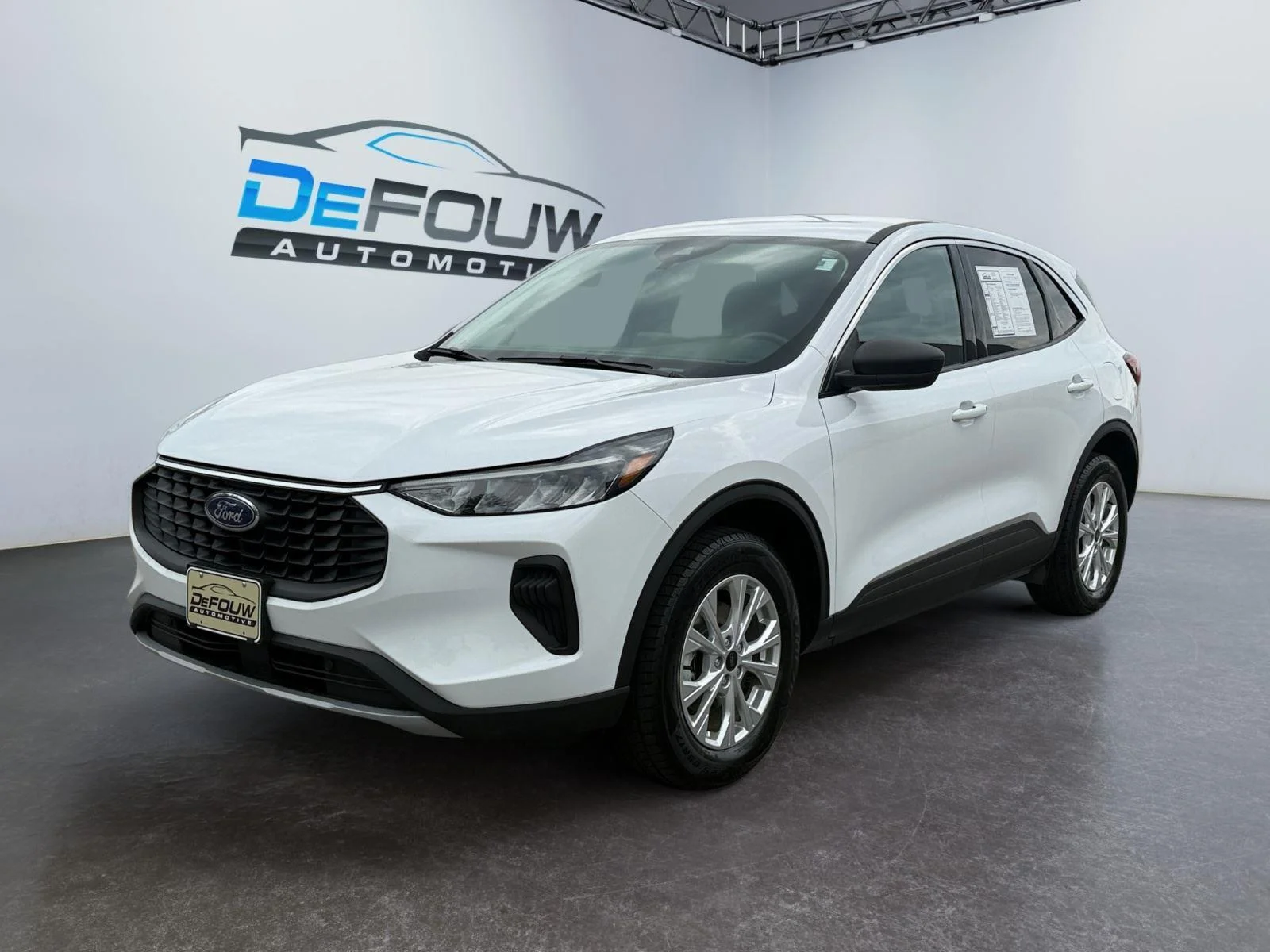 Used 2024 Oxford White Ford Active image 7