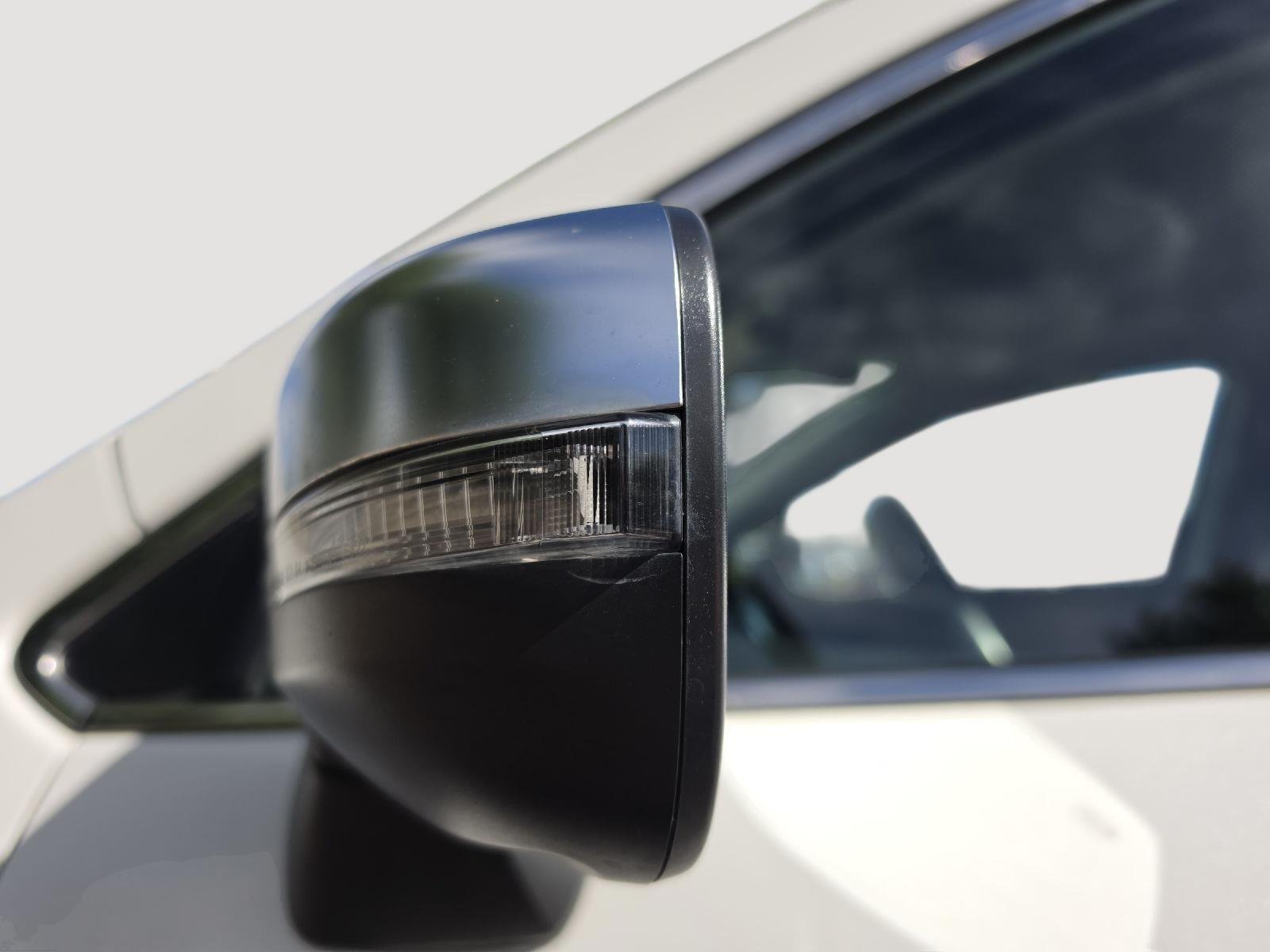 Used 2022 Crystal White Pearl Subaru Touring image 10