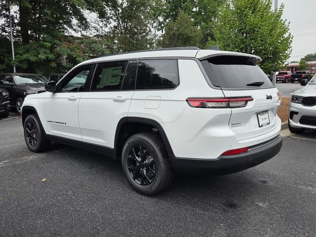 New 2026 Bright White Clear-Coat Exterior Paint Jeep Laredo image 6