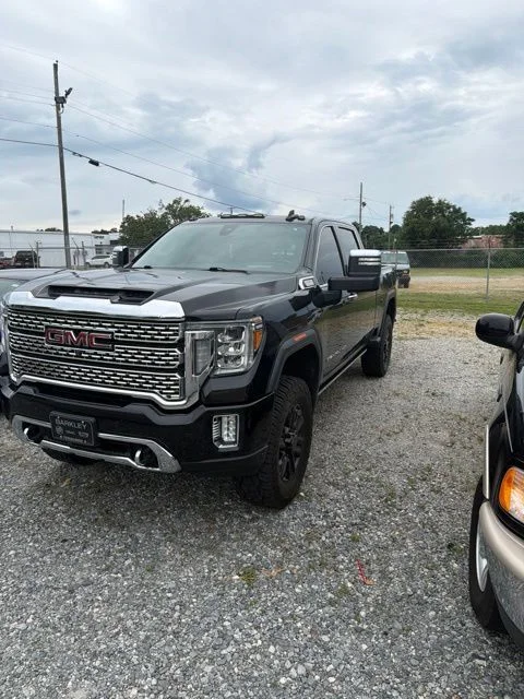 Used 2021 Black GMC Denali image 3