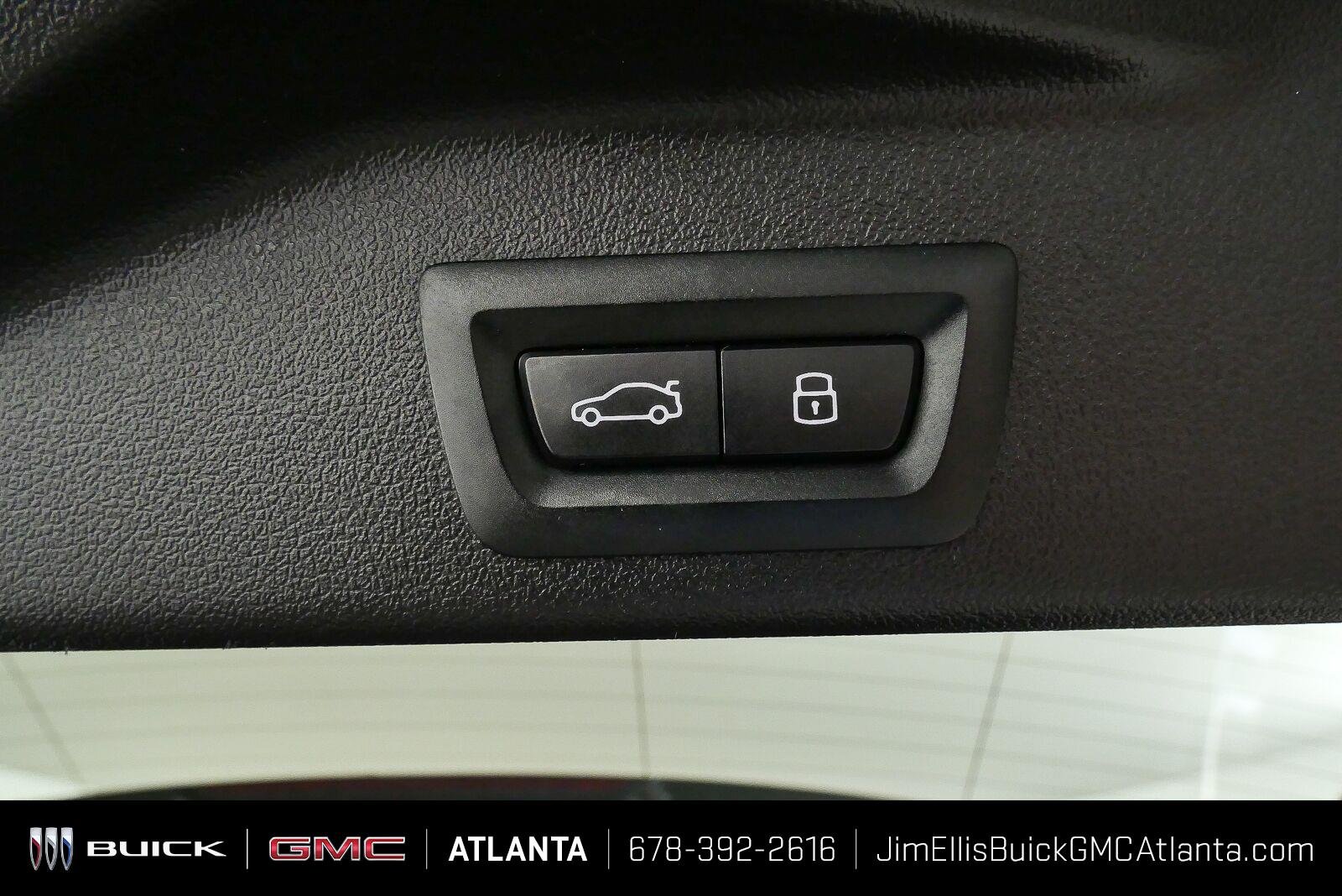 Used 2024 Black Sapphire Metallic BMW xDrive40i image 31