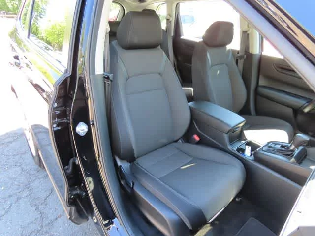 2024 Honda CR-V LX - Photo 16